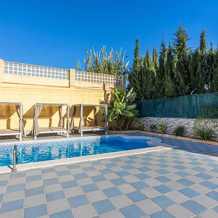 Sun, Relax, Climatized Pool & Steps To The By Mellow Villa Velez Malaga