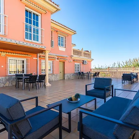 Valle Mar - Sea View, Heated Pool, Steps To The 빌라 벨레즈 말라가
