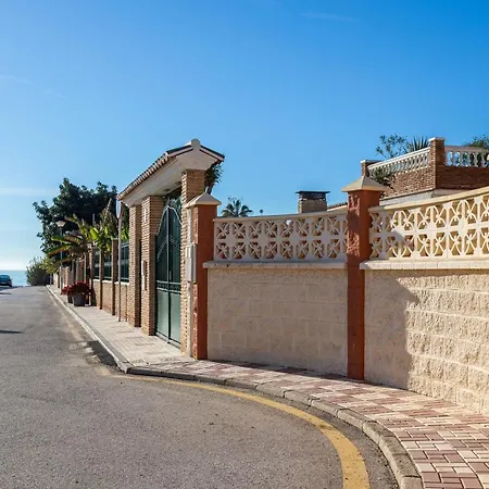 Valle Mar - Sea View, Heated Pool, Steps To The